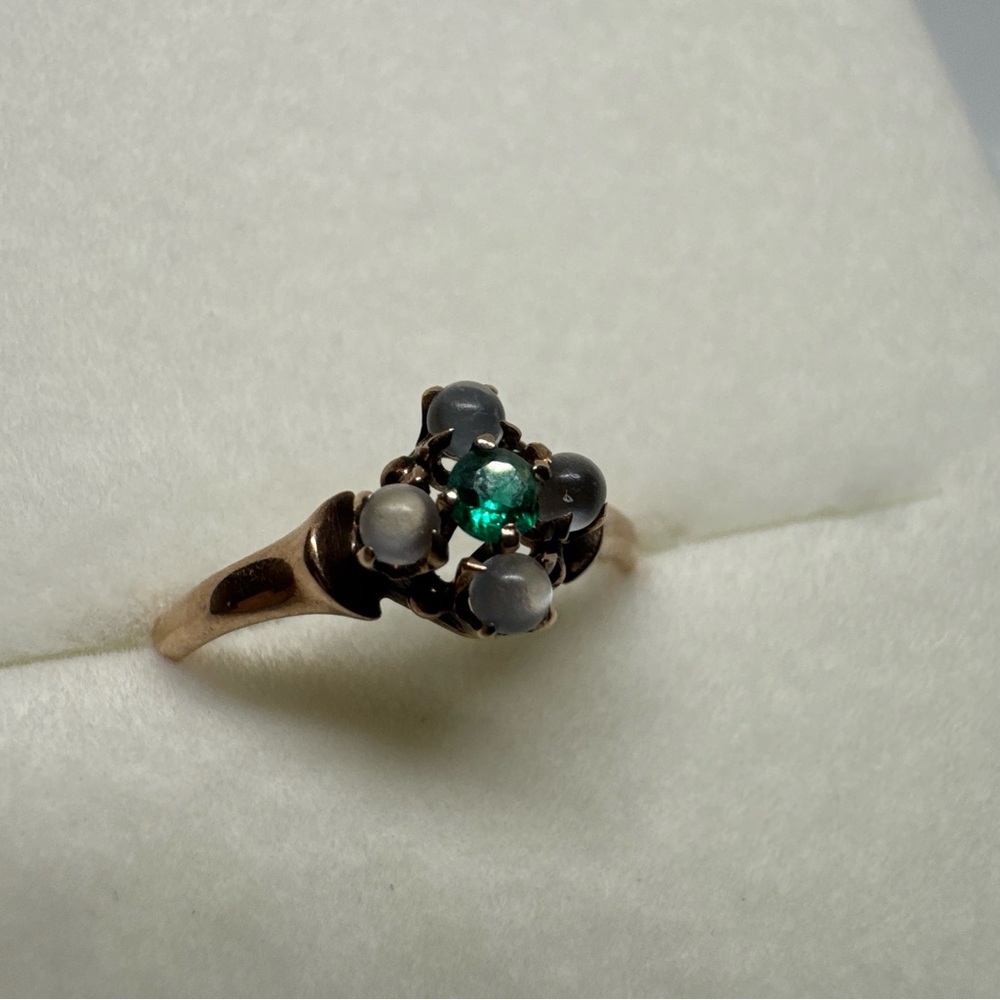 Victorian 10K Yellow Gold Moonstone & Emerald Ring Claw Setting Size 5.25 Rare
